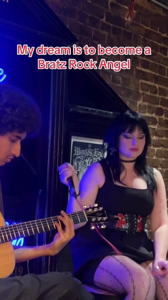Post 2 by hisdaughterharry on TikTok (video)