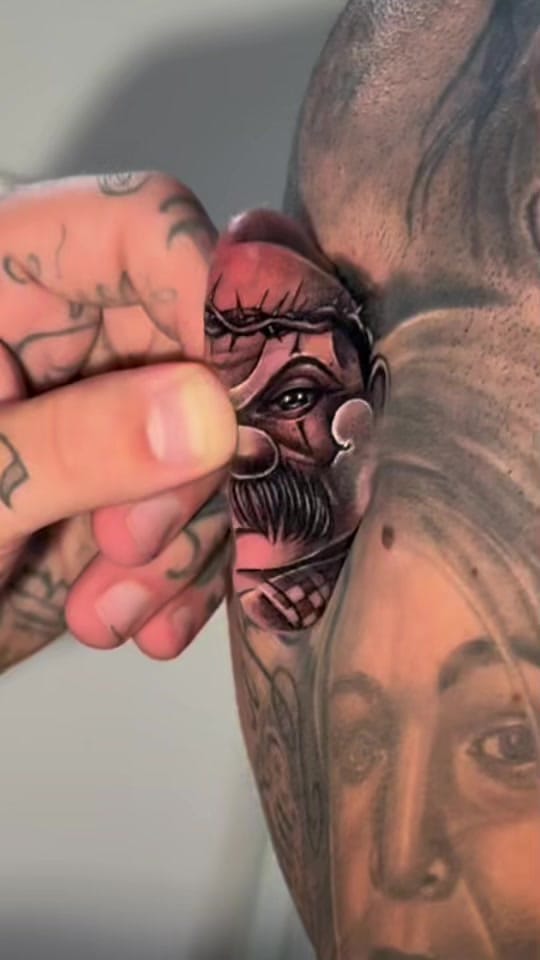 Post 5 by Alexis Dedicated Art on TikTok (video)