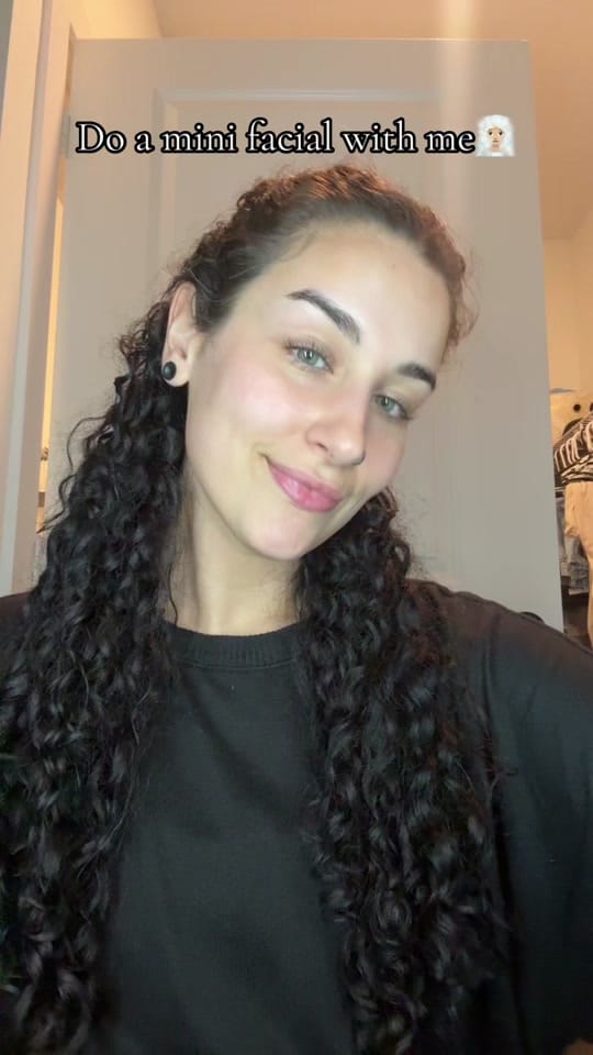 Post 6 by facebybarbs on TikTok (video)
