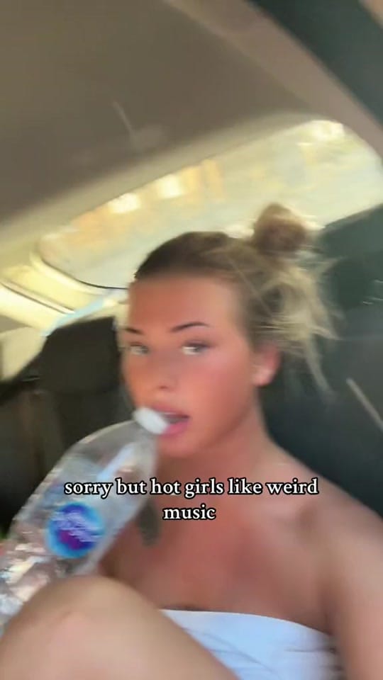 Post 1 by hollyswinburn on TikTok (video)