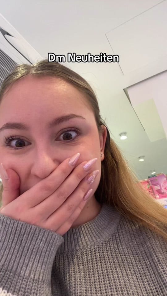 Post 10 by makeupwithmilena on TikTok (video)