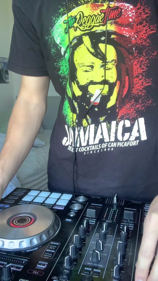 Post 10 by luke.the.dj on TikTok (video)