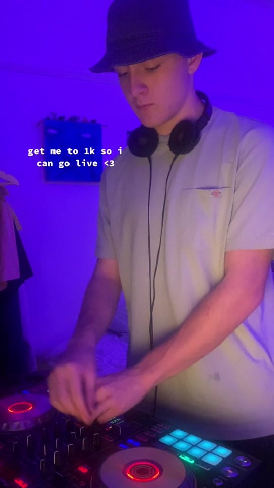 Post 7 by luke.the.dj on TikTok (video)
