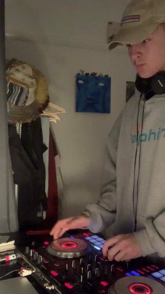 Post 3 by luke.the.dj on TikTok (video)