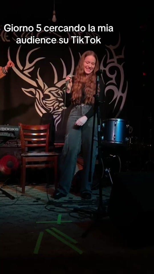 Post 10 by Alba Giaquinto on TikTok (video)