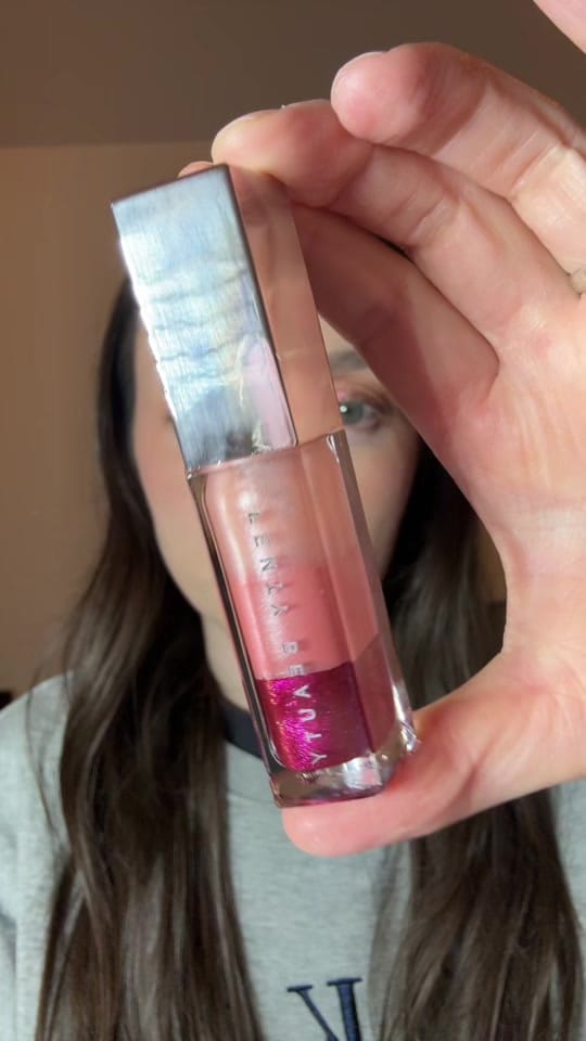 Post 4 by Cata Vainilla on TikTok (video)