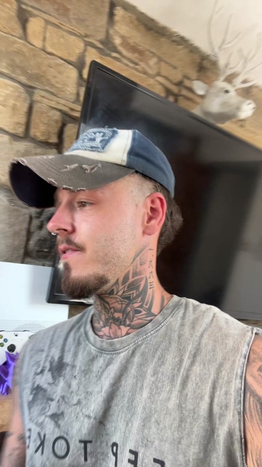 Post 4 by Reece Jordan on TikTok (video)