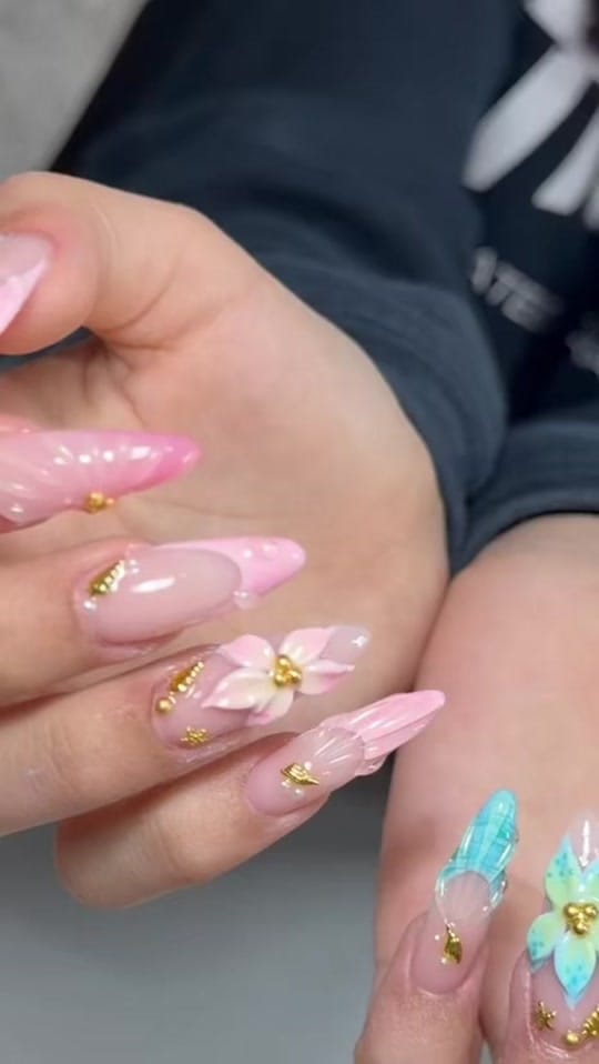 Post 2 by Gold Nails Beauty & Spa 🇩🇪 on TikTok (video)