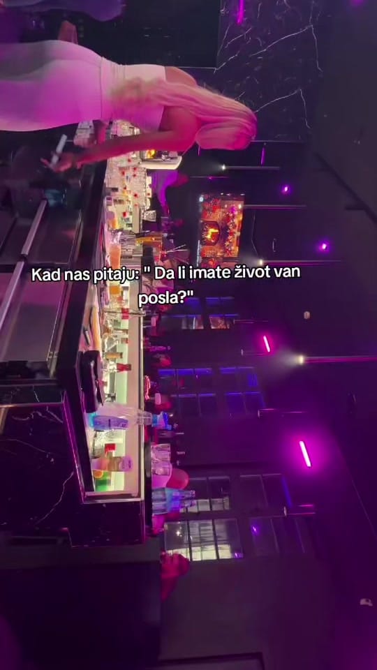 Post 8 by +381 on TikTok (video)
