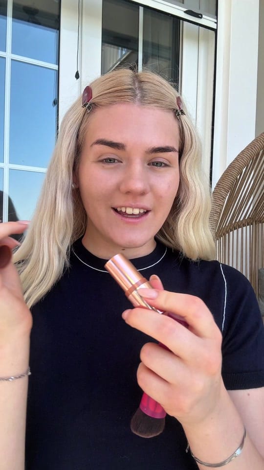 Post 4 by annyxbeauty on TikTok (video)