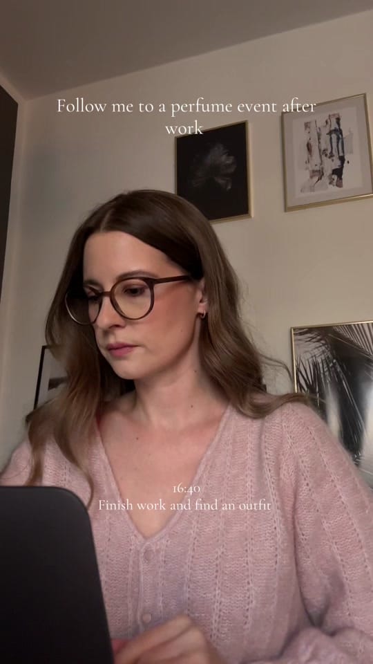 Post 4 by Anja Bonde on TikTok (video)