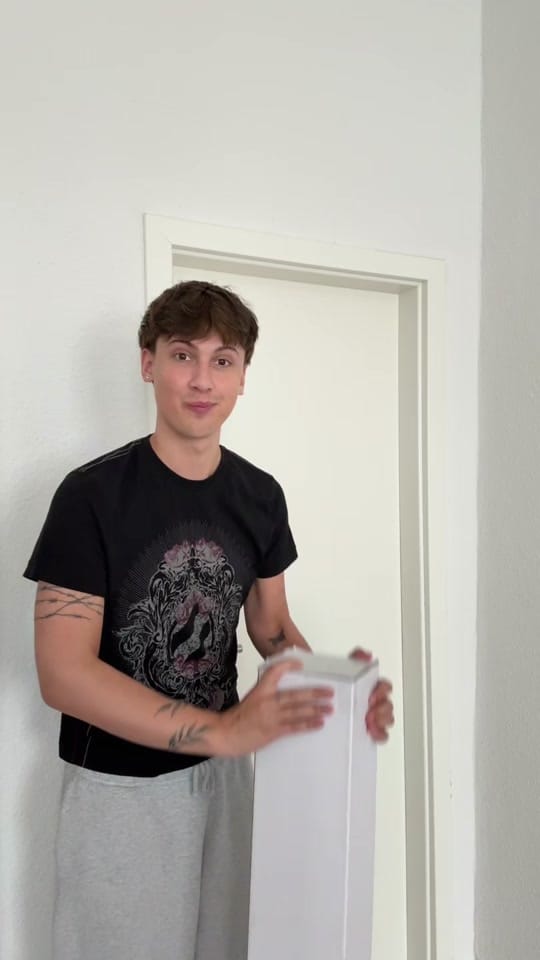 Post 1 by Leon Content 🐒 on TikTok (video)