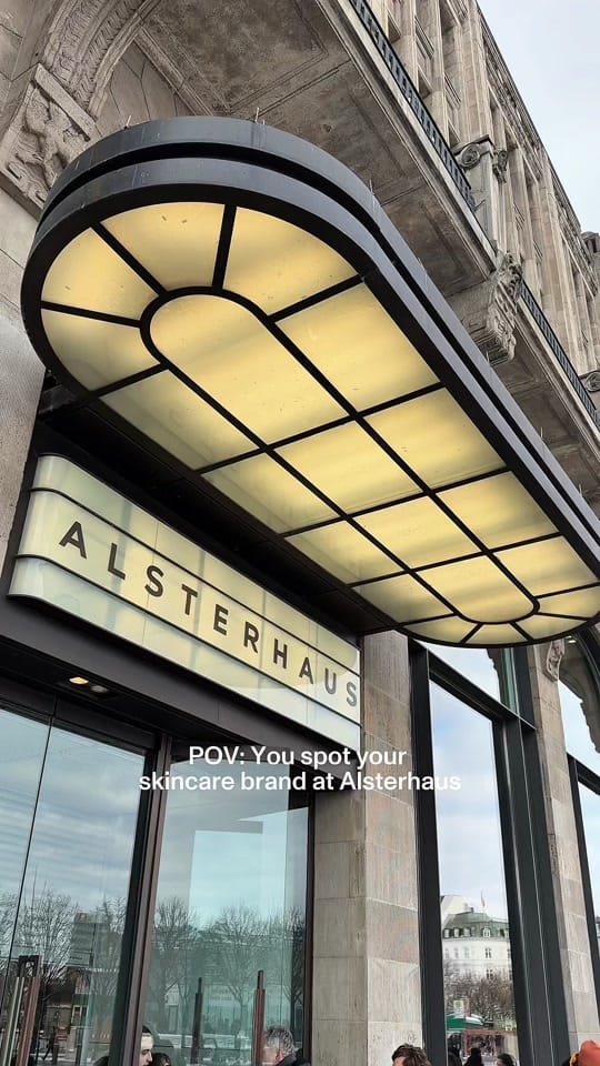 Post 7 by DR. EMI SKIN on TikTok (video)