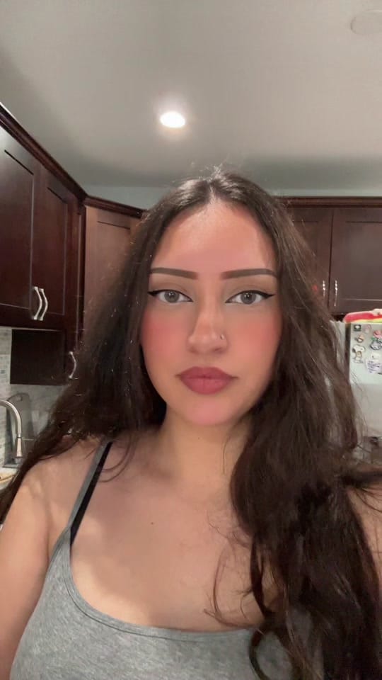 Post 4 by VALERIA DIAZ on TikTok (video)
