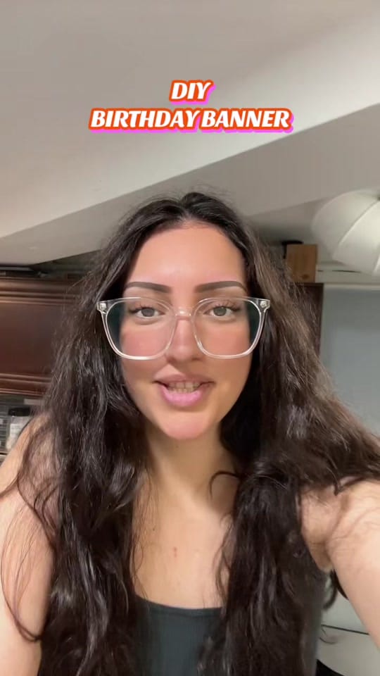 Post 10 by VALERIA DIAZ on TikTok (video)