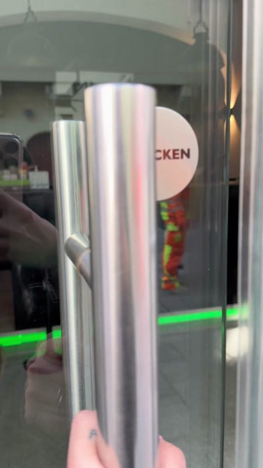 Post 3 by Isabelle Denise on TikTok (video)