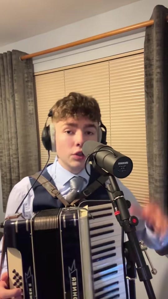 Post 4 by Lewis on TikTok (video)