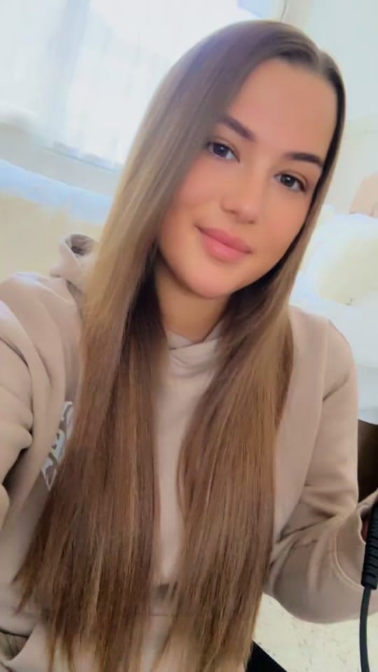 Post 2 by LAURENBUSHMUSIC🎙️💃 on TikTok (video)