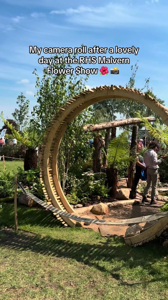 Post 3 by Ellen Williams | Singer & Mum on TikTok (video)