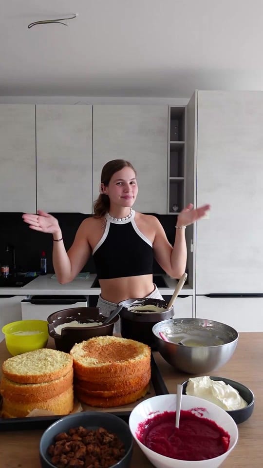 Post 6 by Lisi 🤍 on TikTok (video)