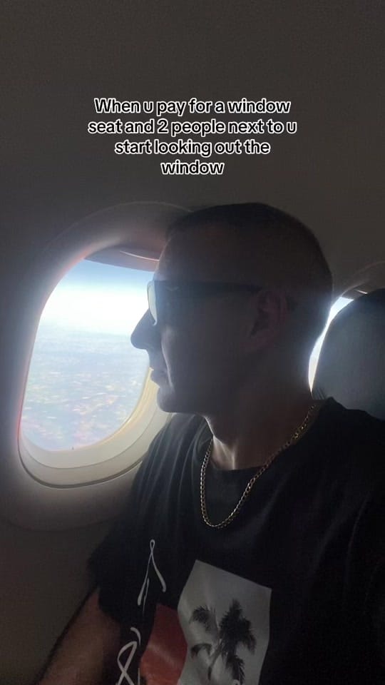Post 2 by L.R.Ros on TikTok (video)