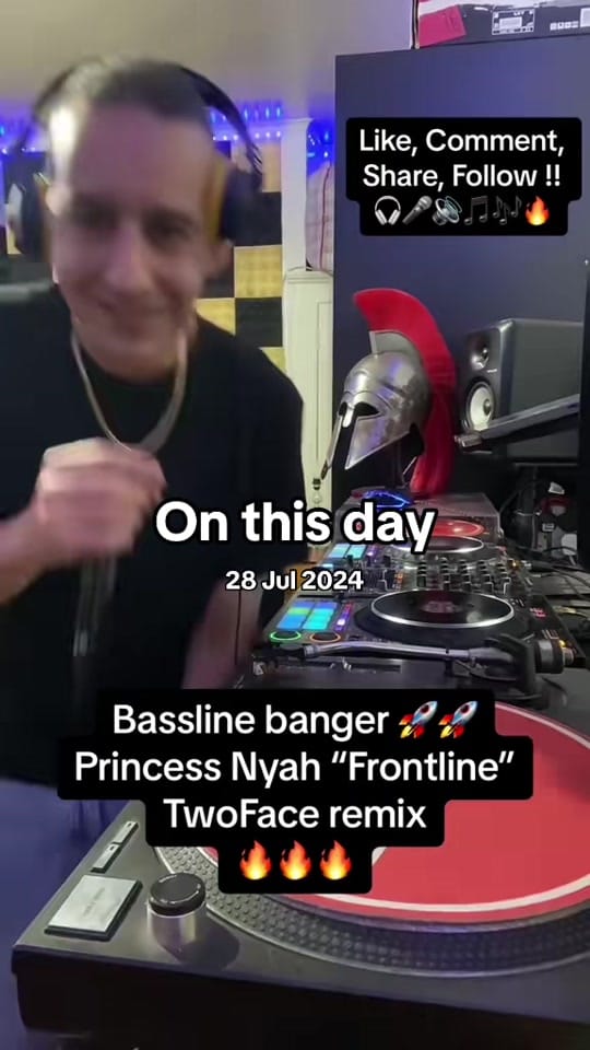 Post 7 by L.R.Ros on TikTok (video)