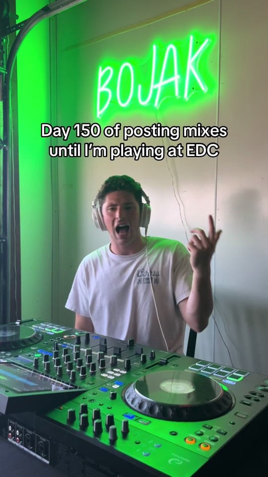 Post 7 by 🏝️ B O J A K 🏝️ on TikTok (video)