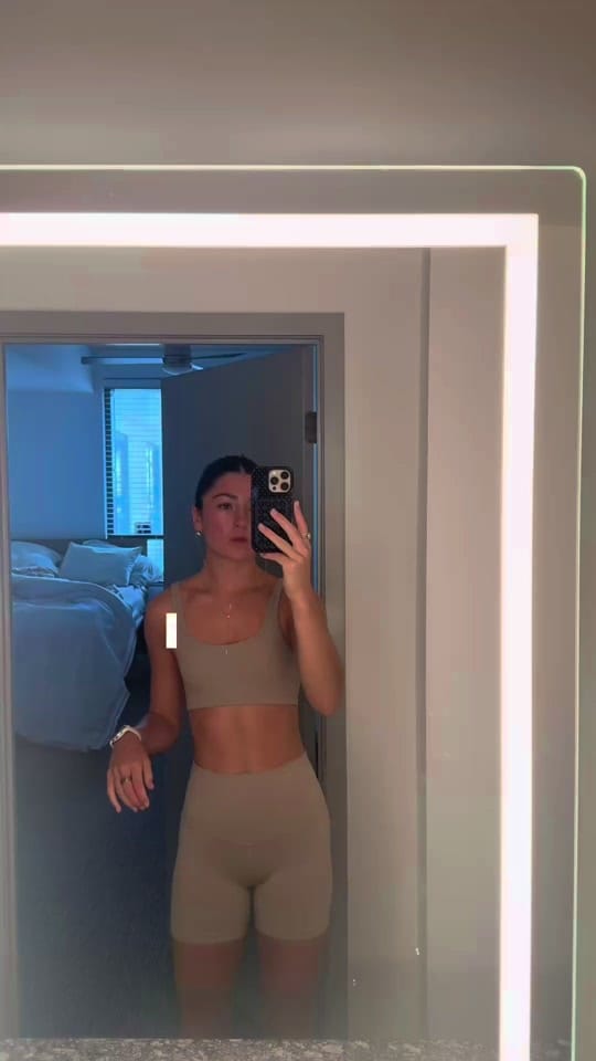 Post 1 by essentiallyelise on TikTok (video)