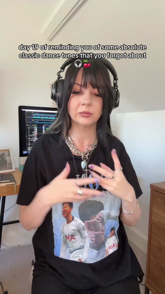 Post 9 by ZOE LONDON DJ on TikTok (video)