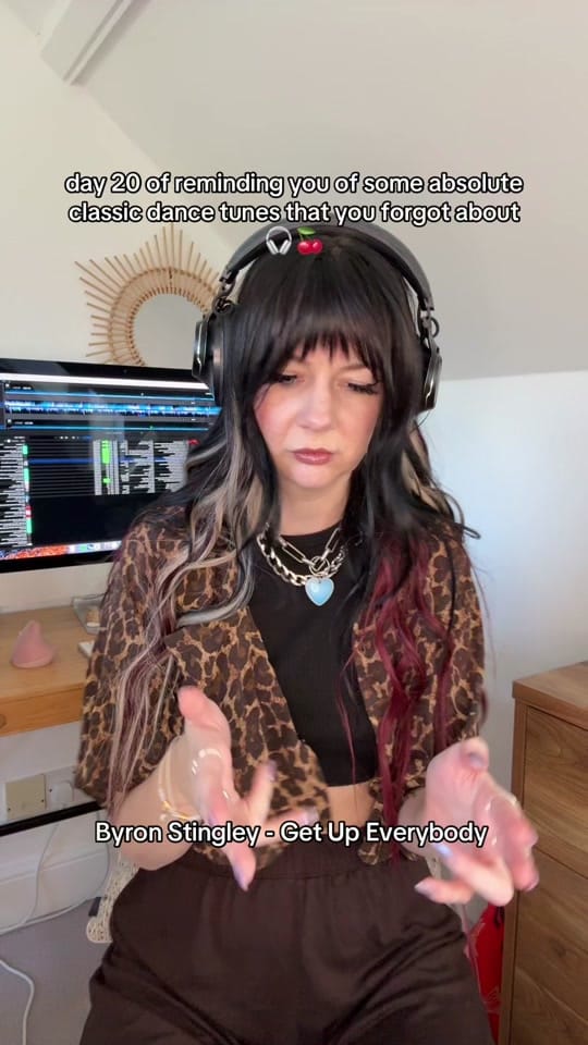 Post 8 by ZOE LONDON DJ on TikTok (video)