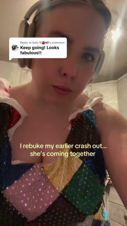 Post 4 by Sasha Ridge ❤️‍🔥 on TikTok (video)
