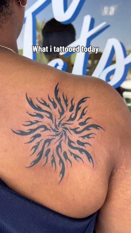 Post 5 by Snow Blvck on TikTok (video)