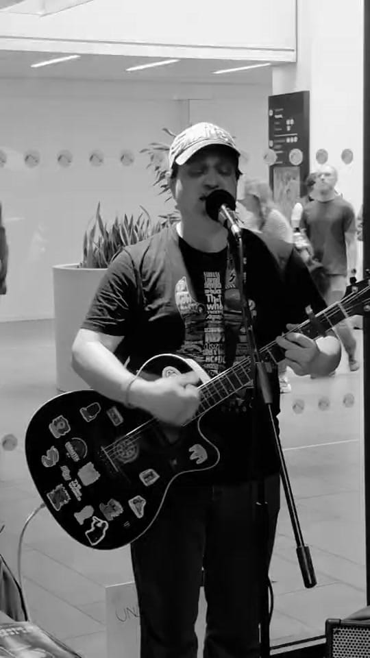 Post 6 by Chris Boman 🎤🎸🎼💕 on TikTok (video)