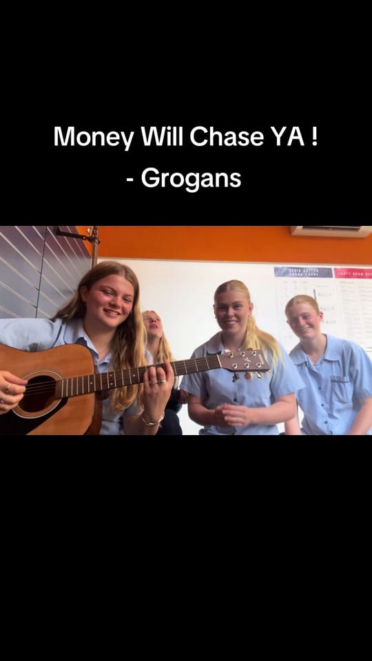 Post 4 by citrussband on TikTok (video)