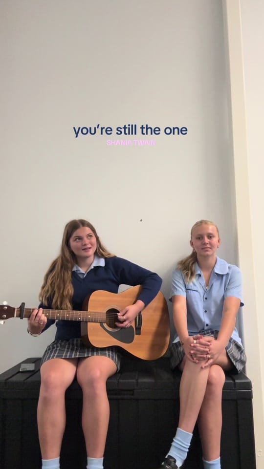 Post 10 by citrussband on TikTok (video)