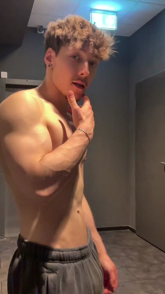 Post 9 by just.a.rxndom.gymbro on TikTok (video)