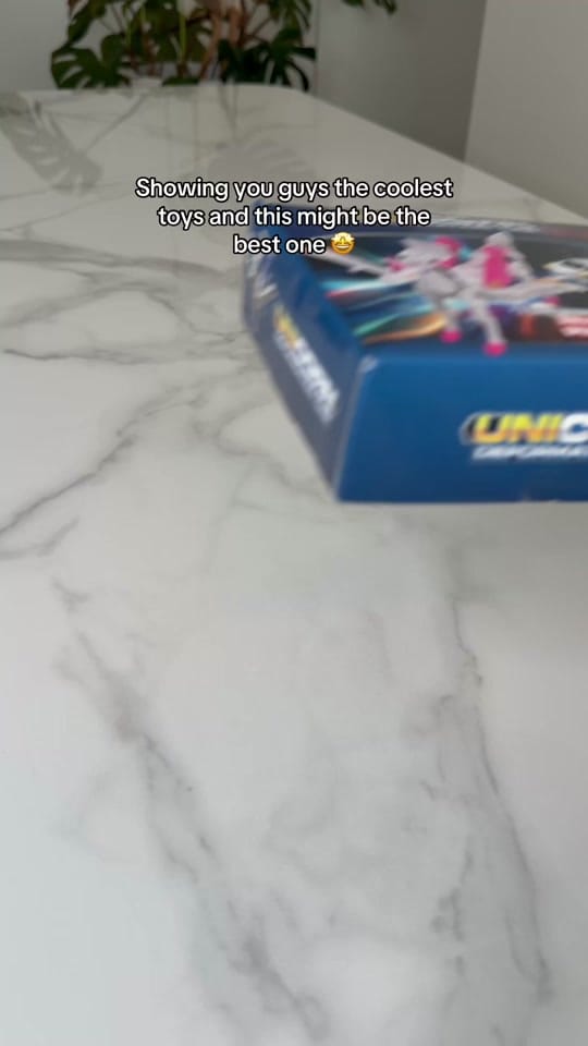 Post 3 by lena.diana.moms on TikTok (video)