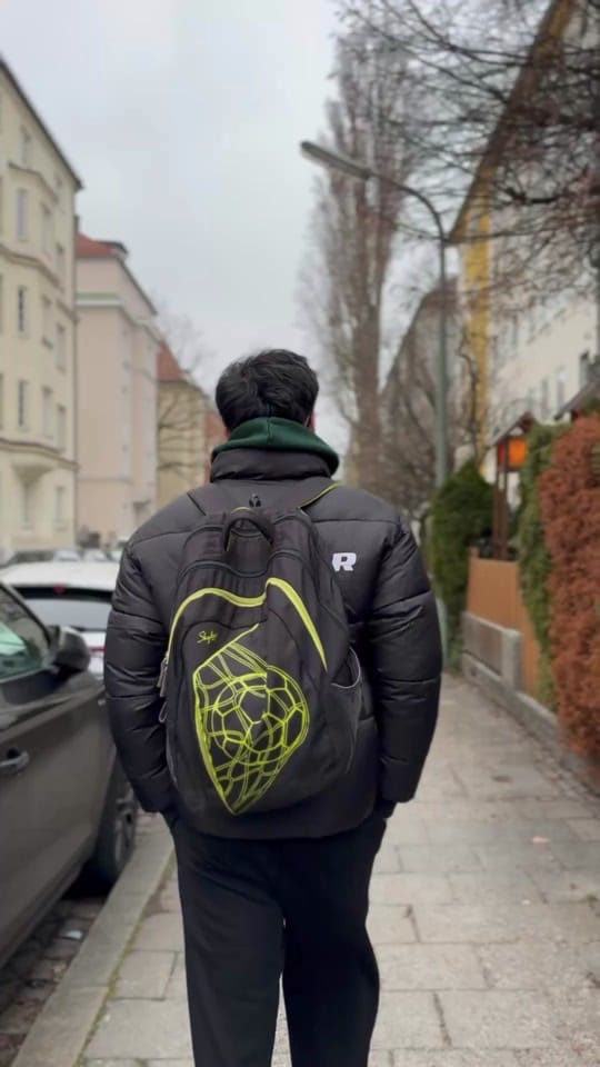 Post 8 by Abdi - Life abroad on TikTok (video)