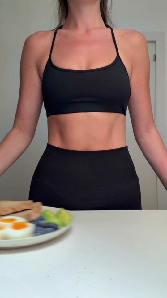 Post 3 by Lorena:) on TikTok (video)