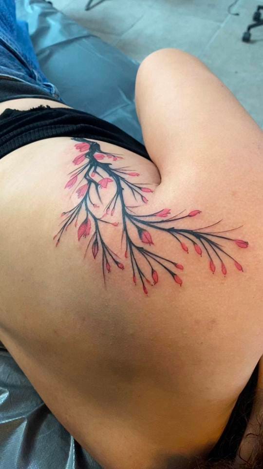 Post 5 by Hartt tattoos on TikTok (video)