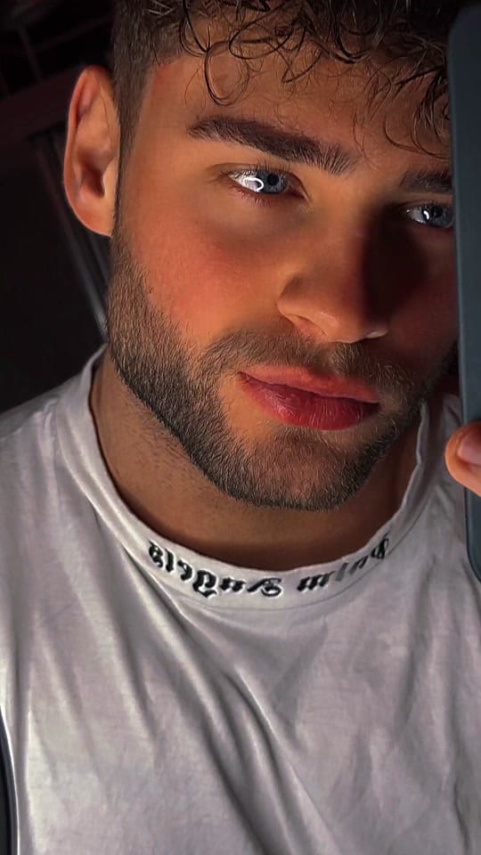 Post 10 by Mitch.vxx on TikTok (video)