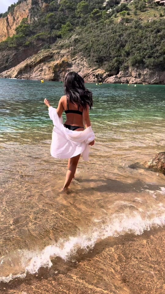 Post 9 by ioanateodorapopescu on TikTok (video)