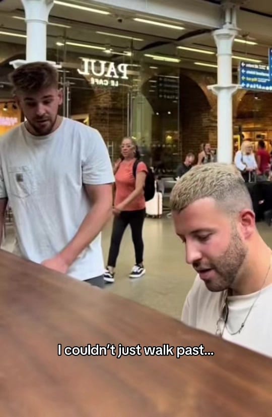 Post 1 by Tom James 🎵 on TikTok (video)