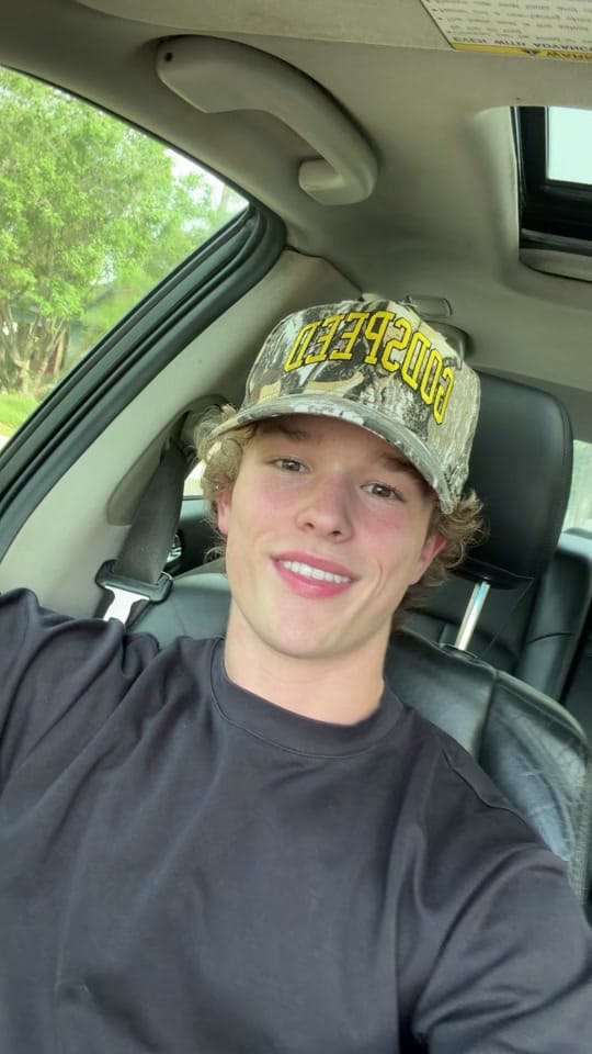 Post 6 by Paxton_Gpaints on TikTok (video)