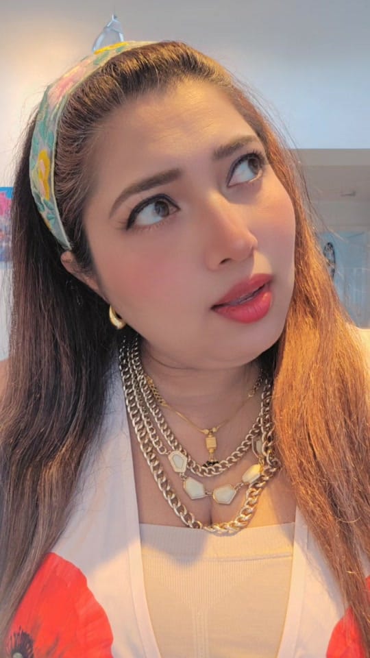 Post 7 by @veenu on TikTok (video)