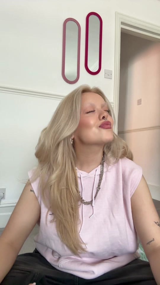 Post 1 by LOIS GAY on TikTok (video)
