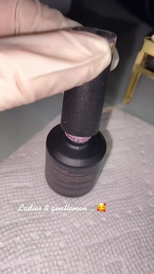 Post 10 by kayydidmynailss on TikTok (video)