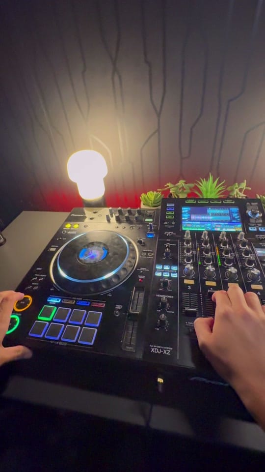 Post 1 by groovedjschool on TikTok (video)