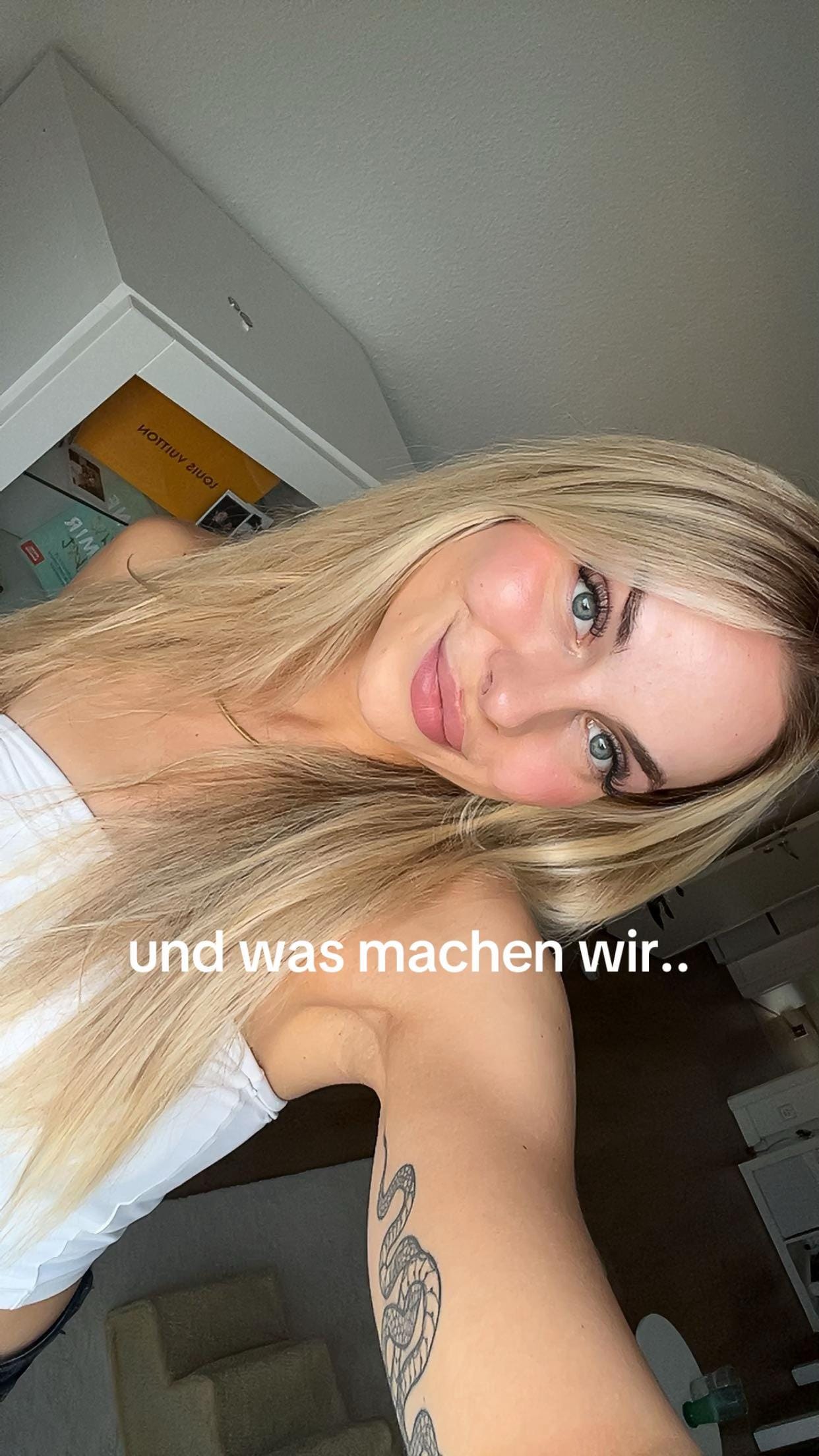Post 4 by celinaa.000 on TikTok (video)