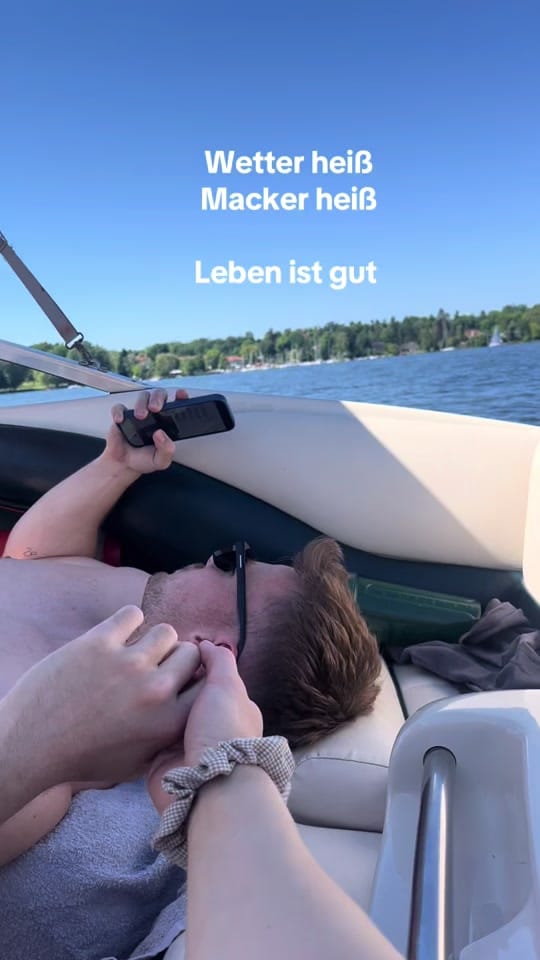 Post 2 by celinaa.000 on TikTok (video)